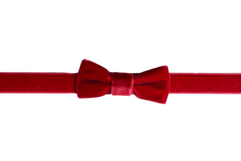 Red deals tie choker