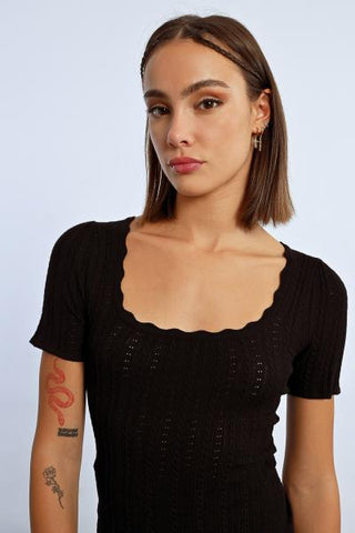 Knitted Short-Sleeved Sweater - Black -